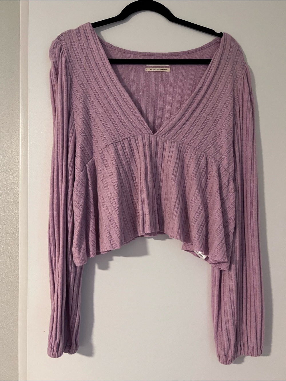 Urban Outfitters Light Purple V-Neck Ribbed Long-Sleeve Top